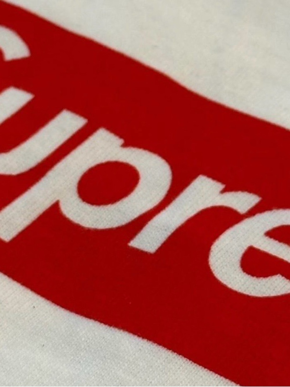 Supreme White T-Shirt with Red Logo Tag - Picture 2 of 3